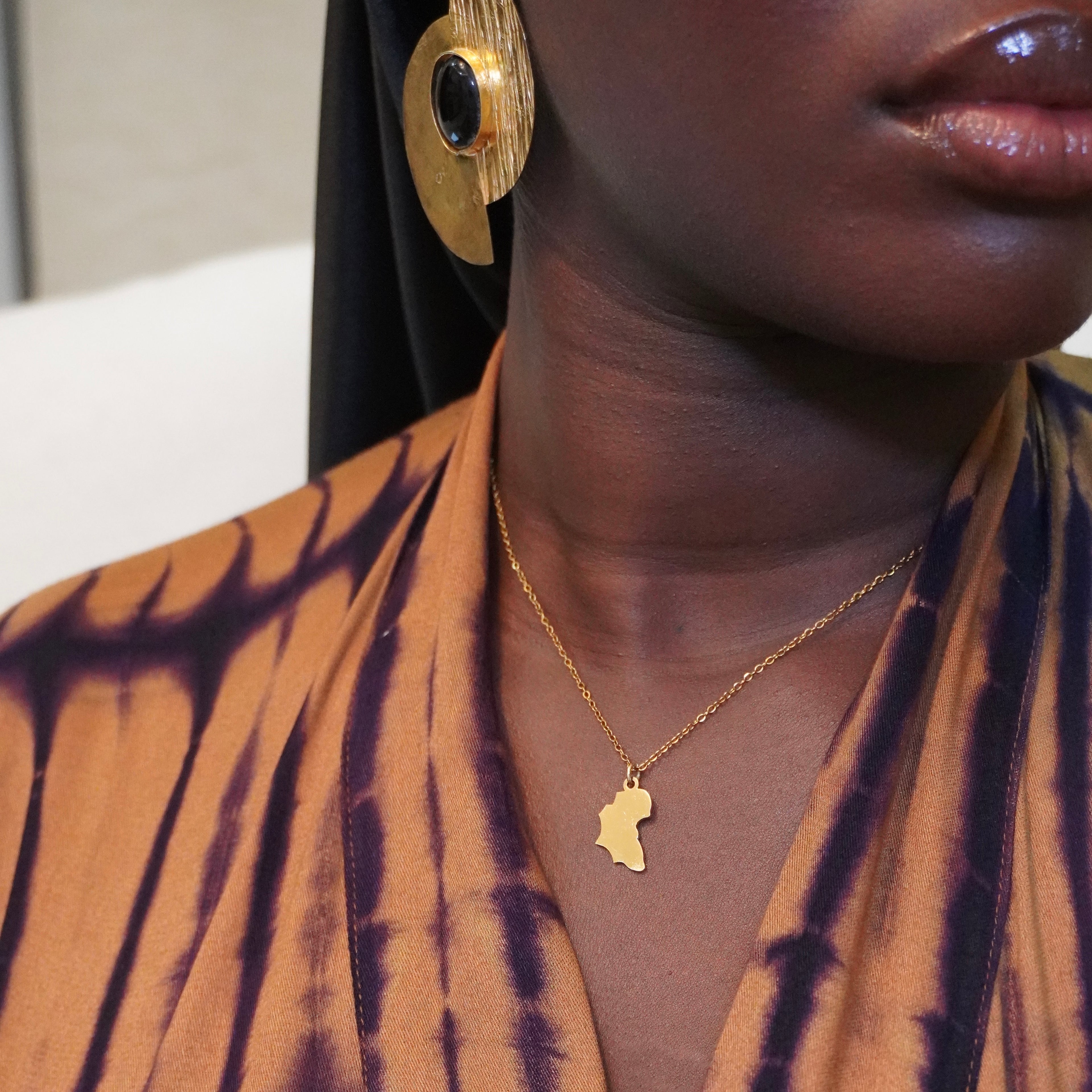 Collier Africa Plein